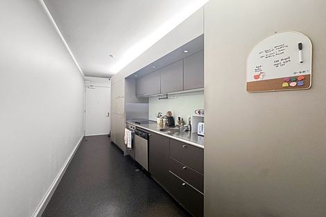 Photo of property in Gerondis Bldg Apartments, 305/60 Willis Street, Wellington Central, Wellington, 6011