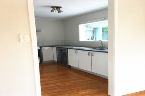 Photo of property in 1/18 Kitewao Street, Northcote, Auckland, 0627