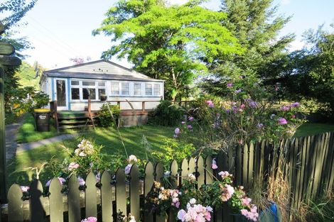 Photo of property in 25 Hattie Street, Reefton, 7830