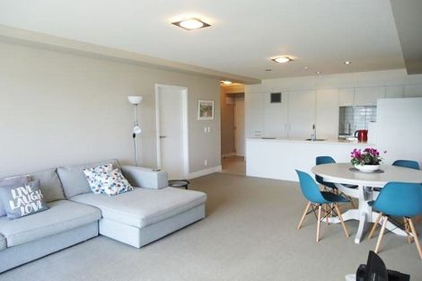 Photo of property in The Capital, 3/370 Oriental Parade, Oriental Bay, Wellington, 6011