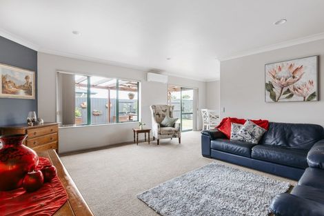 Photo of property in 15 Andalusian Place, Papamoa Beach, Papamoa, 3118