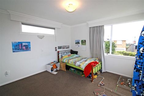 Photo of property in 42 Awanui Street, Merrilands, New Plymouth, 4312