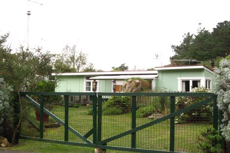 Photo of property in 1 Moana Street, Aramoana, Port Chalmers, 9082
