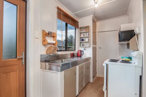 Photo of property in 1 Copeland Street, Brighton, Dunedin, 9035