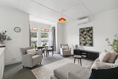 Photo of property in 96 Pirie Street, Mount Victoria, Wellington, 6011