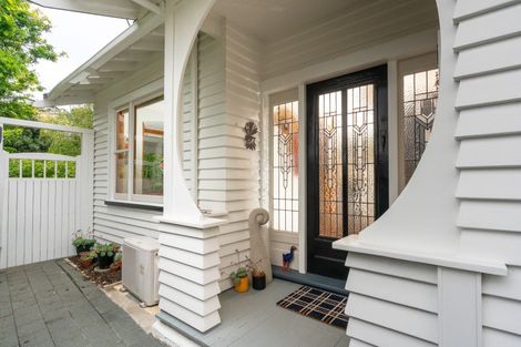 Photo of property in 53 Severn Street, Island Bay, Wellington, 6023