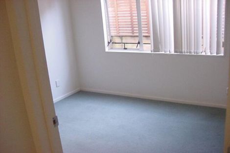 Photo of property in 1/57 Gladstone Road, Northcote, Auckland, 0627