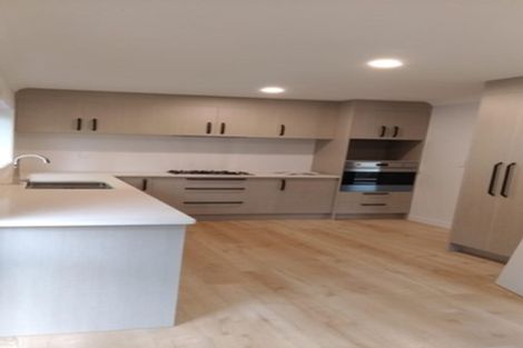 Photo of property in 1554a Great North Road, Waterview, Auckland, 1026