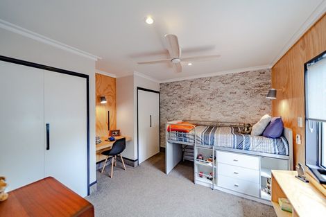 Photo of property in 56 Palmerston Road, Havelock North, 4130