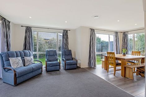 Photo of property in 21 Campion Place, Rolleston, 7614