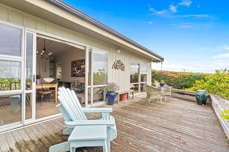 Photo of property in 6 Sea View Road, Leigh, 0985