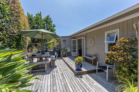 Photo of property in 31 Monyash Road, Manly, Whangaparaoa, 0930