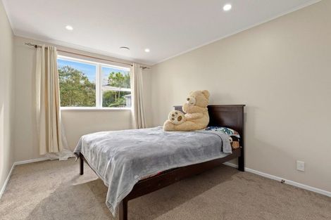 Photo of property in 11 Western View Court, Sunnyvale, Auckland, 0612