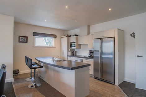 Photo of property in 16 Grasmere Street, Waimataitai, Timaru, 7910