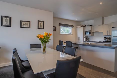 Photo of property in 16 Grasmere Street, Waimataitai, Timaru, 7910