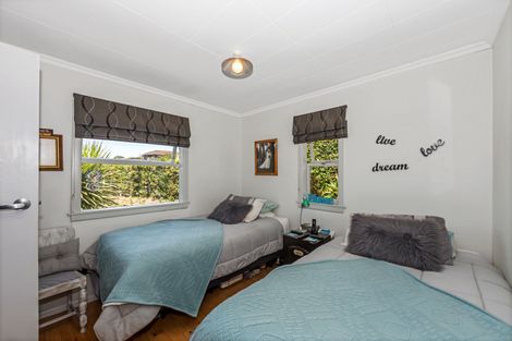 Photo of property in 31 Monyash Road, Manly, Whangaparaoa, 0930