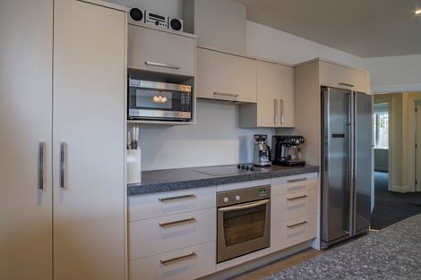 Photo of property in 16 Grasmere Street, Waimataitai, Timaru, 7910