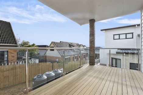 Photo of property in 4225b Great North Road, Glendene, Auckland, 0602