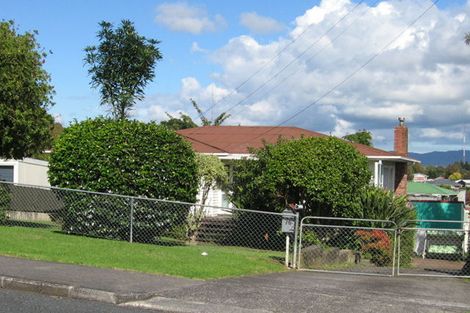 Photo of property in 18 Abbotleigh Avenue, Te Atatu Peninsula, Auckland, 0610