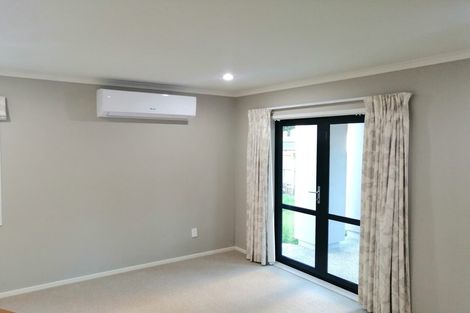 Photo of property in 13 Sonoma Crescent, Oteha, Auckland, 0632