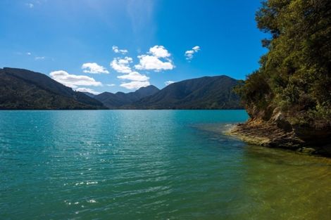 Photo of property in 712 Moetapu Bay Road, Moetapu Bay, Picton, 7282