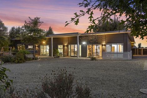 Photo of property in 27 Loburn Whiterock Road, Loburn, Rangiora, 7472