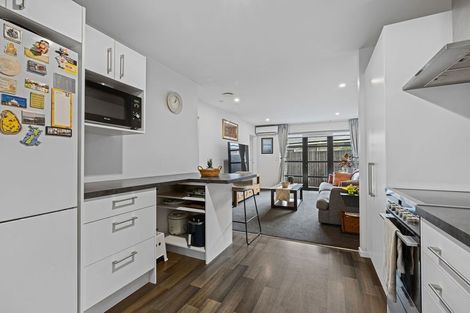 Photo of property in 2/58 Geraldine Street, Edgeware, Christchurch, 8013