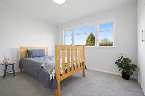 Photo of property in 16 Short Street, Papakura, 2110