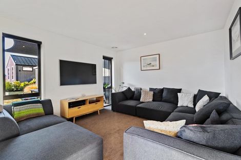 Photo of property in 2 Wanderer Lane, Jacks Point, Queenstown, 9371
