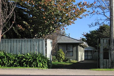 Photo of property in 196 Te Moana Road, Waikanae, 5036