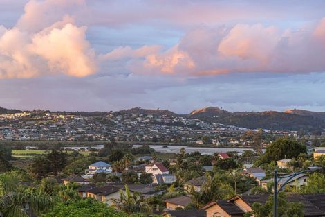 Photo of property in 11 Totara Views Drive, Red Beach, 0932
