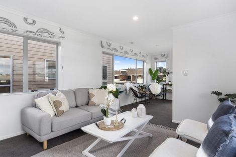Photo of property in 3/50 May Street, Mount Maunganui, 3116