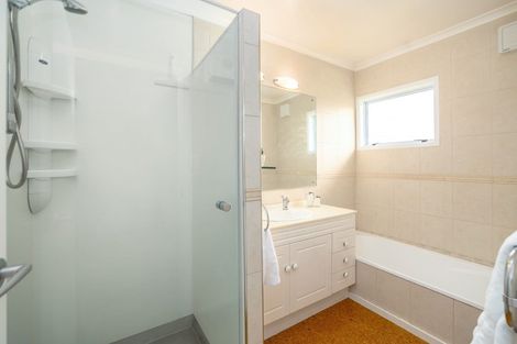 Photo of property in 6 Ngaio Place, Lansdowne, Masterton, 5810