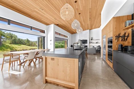 Photo of property in 15 Edgewater Place, Matapouri, Whangarei, 0173