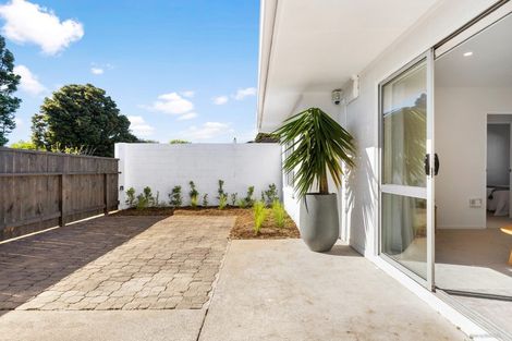 Photo of property in 2/91 Browns Road, Manurewa, Auckland, 2102