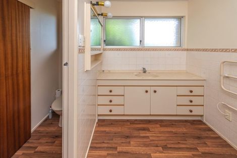 Photo of property in 4 Exeter Crescent, Springvale, Whanganui, 4501