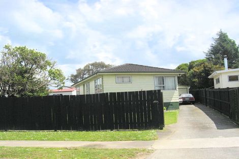 Photo of property in 4 Garth Place, Manurewa, Auckland, 2102
