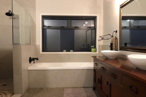 Photo of property in 1849 Mangorei Road, Mangorei, New Plymouth, 4371