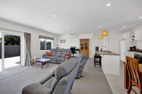 Photo of property in 54a Cloten Road, Stratford, 4332