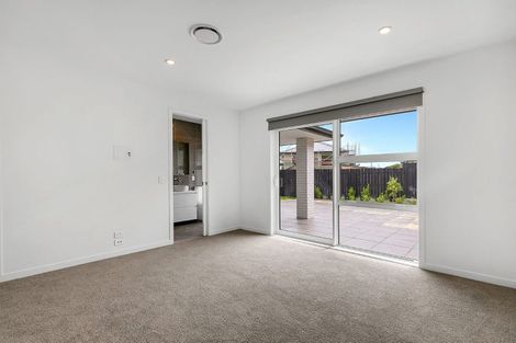 Photo of property in 43 Ken Douglas Drive, Aotea, Porirua, 5024