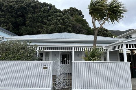 Photo of property in 73 Muritai Road, Eastbourne, Lower Hutt, 5013