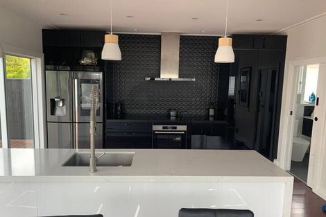 Photo of property in 10 Plunket Avenue, Petone, Lower Hutt, 5012