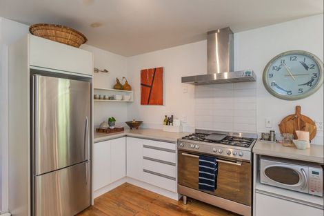 Photo of property in 803 Gladstone Road, Levin, 5571