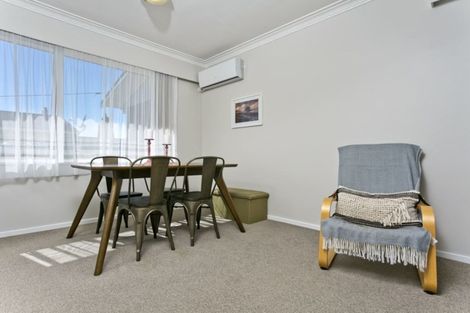 Photo of property in 1/279 Sunset Road, Sunnynook, Auckland, 0632