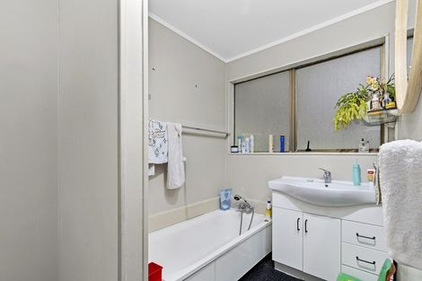 Photo of property in 64 Cypress Drive, Maungaraki, Lower Hutt, 5010