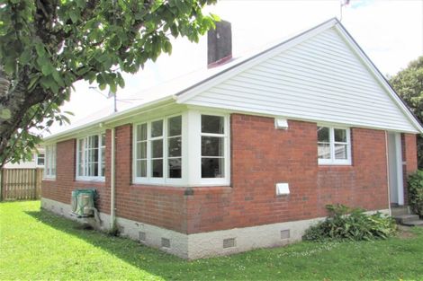 Photo of property in 60 Oxford Terrace, Epuni, Lower Hutt, 5011