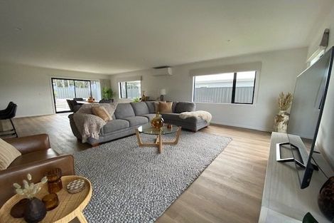 Photo of property in 49 Wai Whatu Street, Meeanee, Napier, 4110