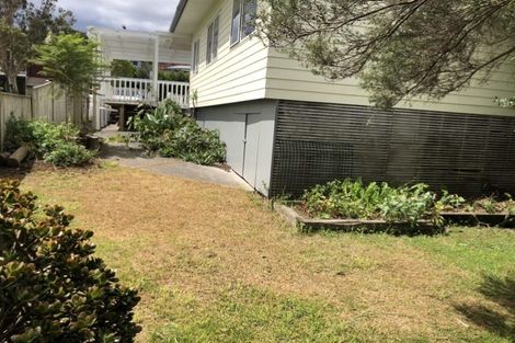 Photo of property in 295a Vipond Road, Stanmore Bay, Whangaparaoa, 0932