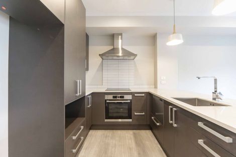 Photo of property in 9/13 Beale Street, Hamilton East, Hamilton, 3216