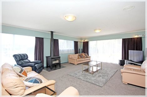 Photo of property in 1071 Queen Street East, Levin, 5510